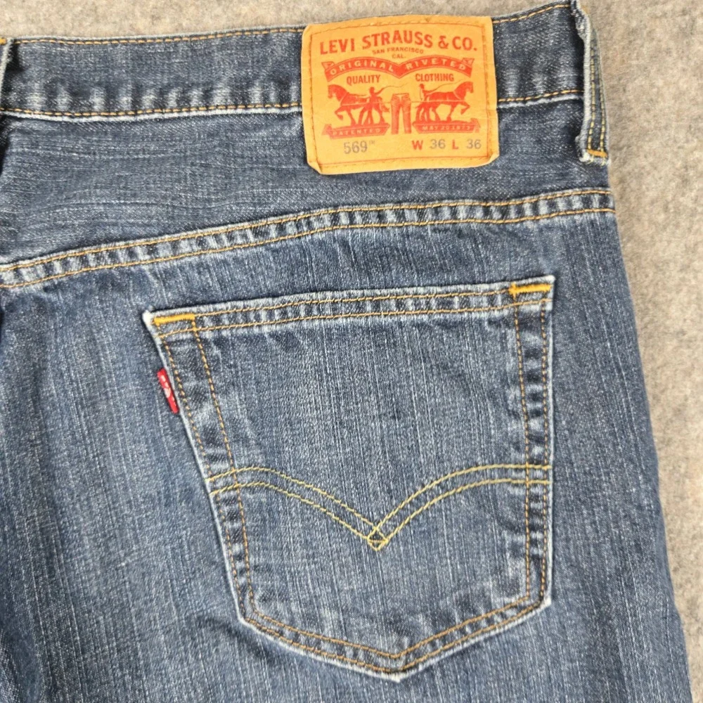 Levis 569 Jeans Mens 36x36 Blue Loose Straight Leg Denim Skater Workwear Utility
